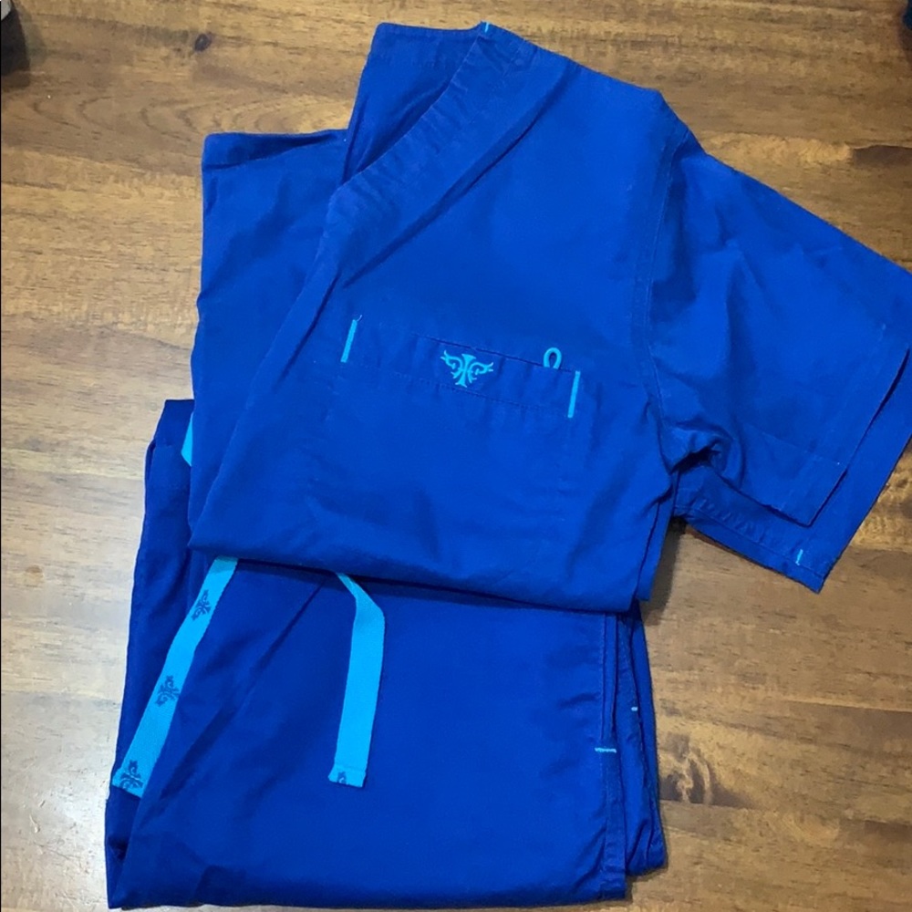 Women’s Med Couture XS Scrub Set